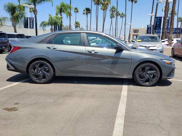 New 2026 Hyundai Elantra Sport FWD image 31