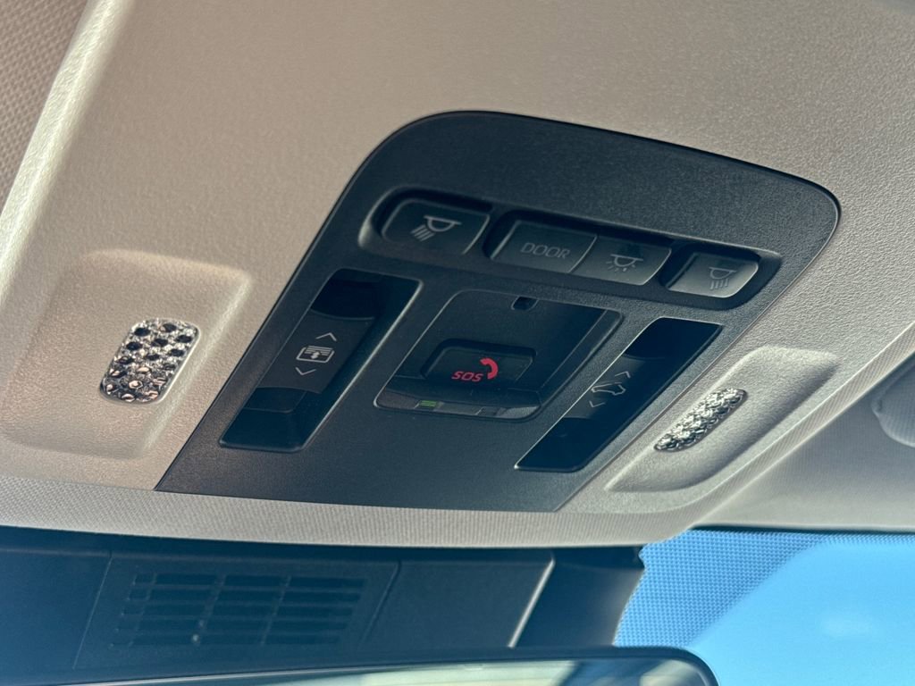 Used 2025 Toyota Camry XLE image 29