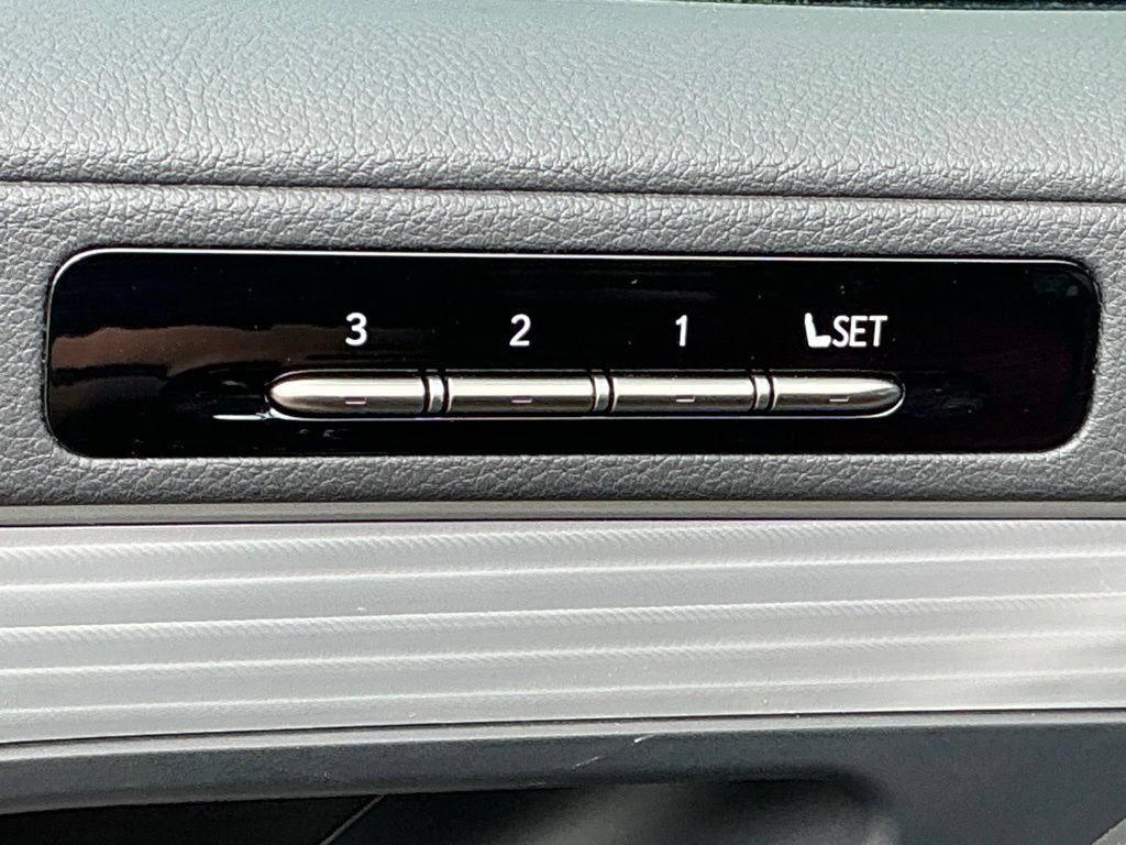 Certified 2024 Lexus LX 600 F Sport AWD/4WD image 12