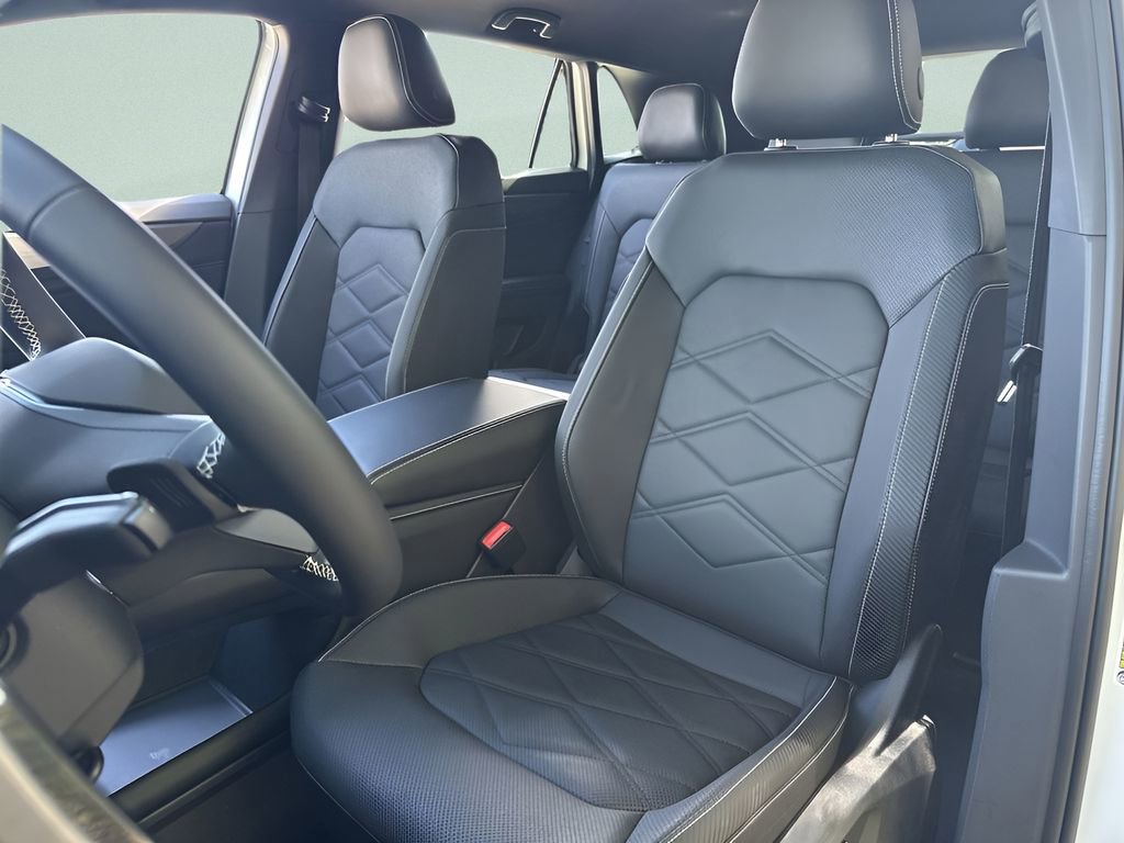 New 2026 Volkswagen Atlas Cross Sport SE image 11