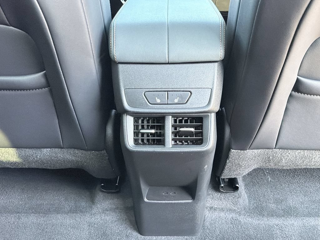 Used 2026 GMC Terrain AT4 w/ Convenience Package III AWD/4WD image 21