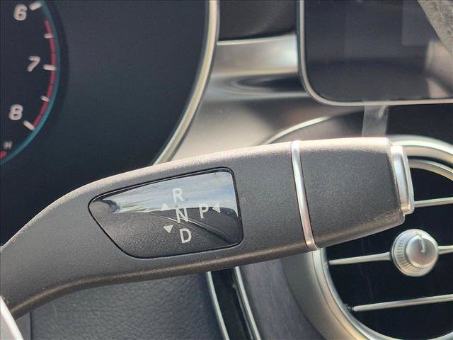 Used 2021 Mercedes-Benz GLC 300 4MATIC image 13