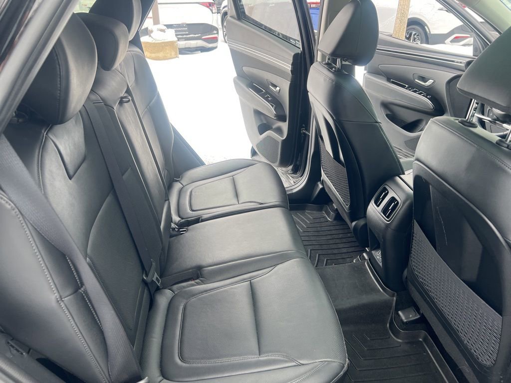 Used 2022 Hyundai Tucson Limited image 16