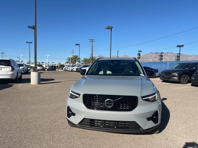 New 2026 Volvo XC40 B5 Plus w/ Protection Package Premier AWD/4WD image 9