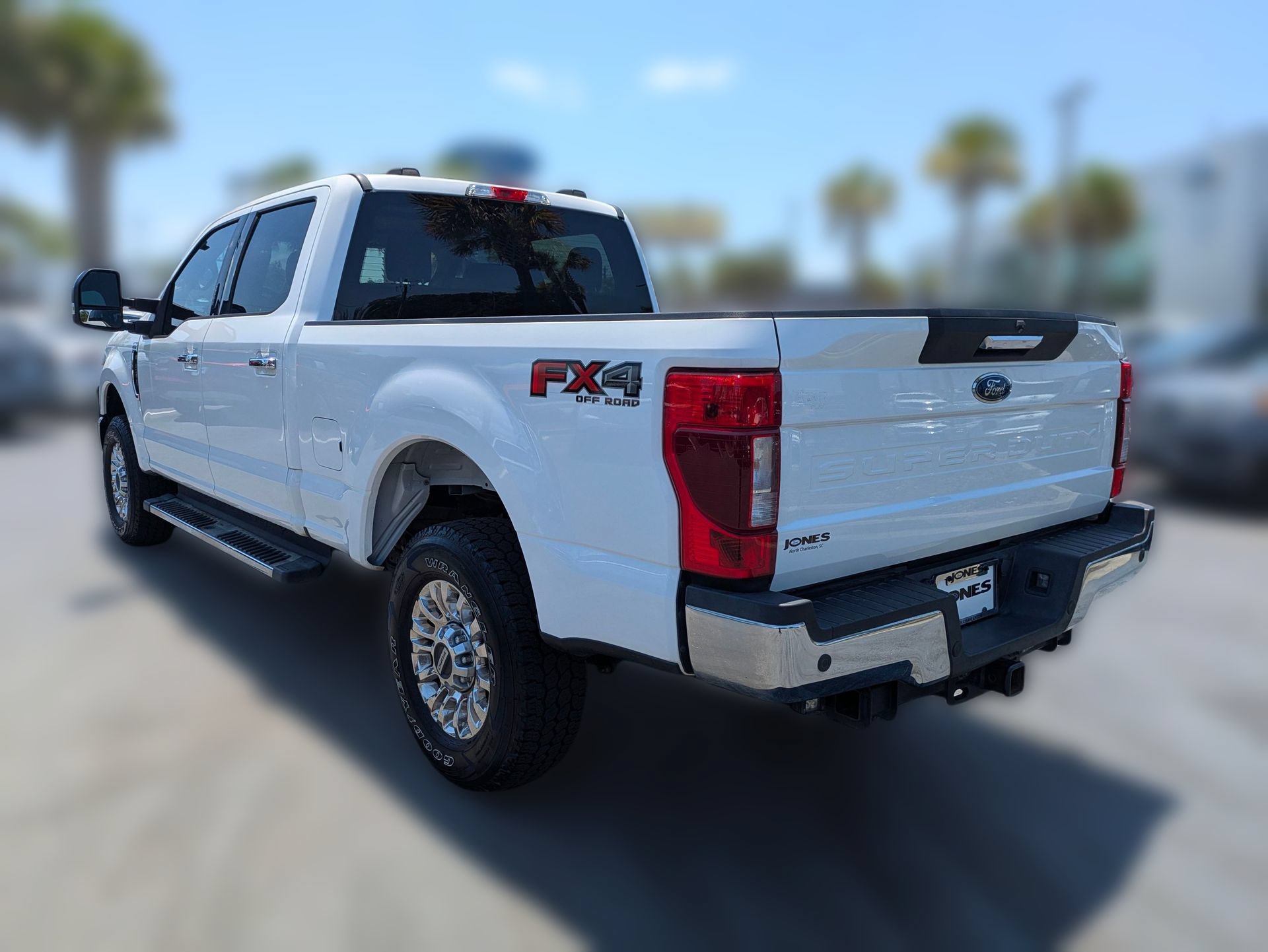 Certified 2020 Ford F250 XLT w/ XLT Premium Package AWD/4WD image 7