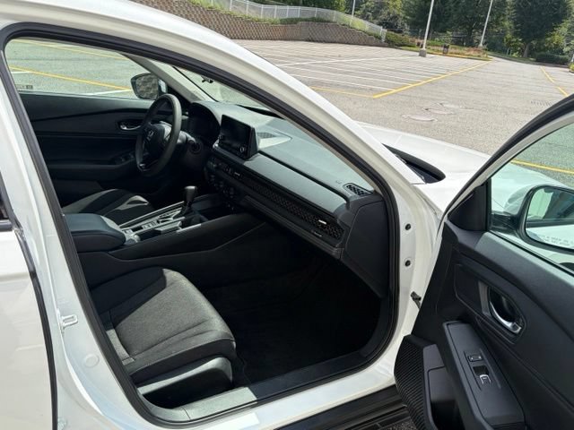 Certified 2024 Honda Accord EX image 26