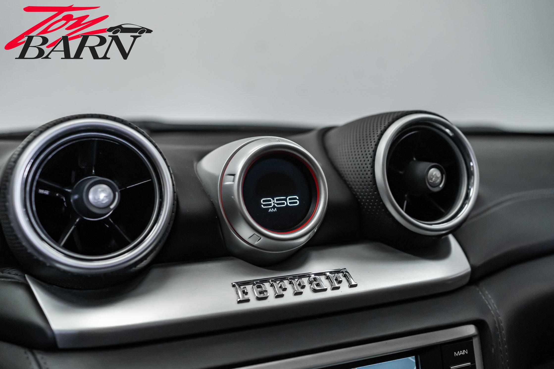 Used 2016 Ferrari California T RWD image 49