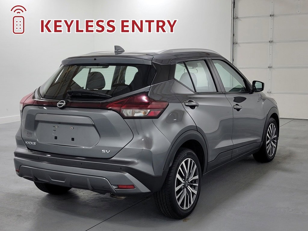 Used 2022 Nissan Kicks SV FWD image 9