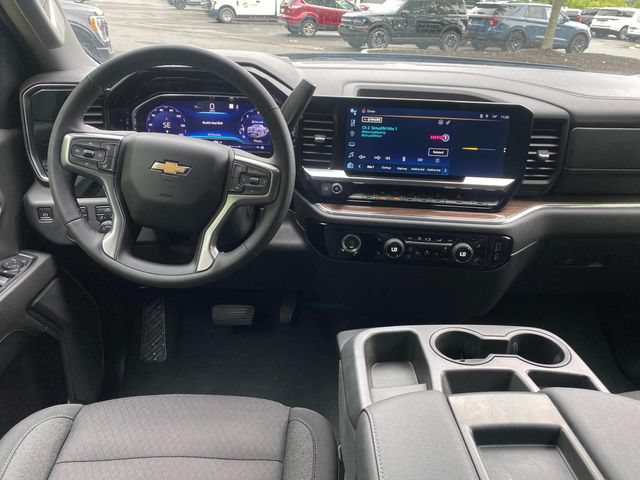 Used 2023 Chevrolet Silverado 1500 LT AWD/4WD image 8