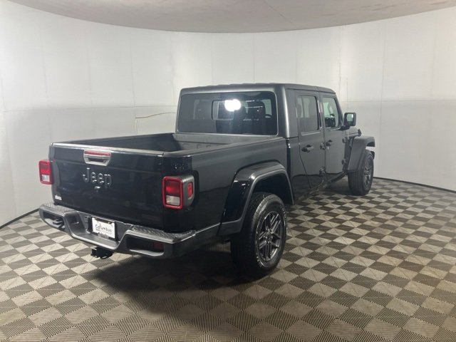 Used 2021 Jeep Gladiator Sport image 9
