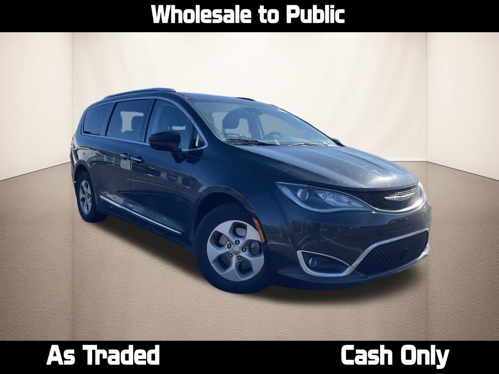 Used 2017 Chrysler Pacifica Touring-L Plus w/ Advanced Safetytec Group