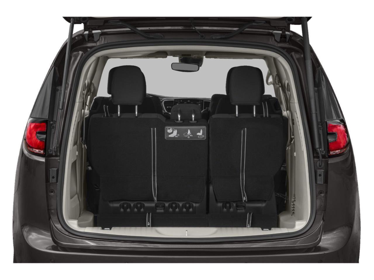 Used 2022 Chrysler Pacifica Touring-L image 6