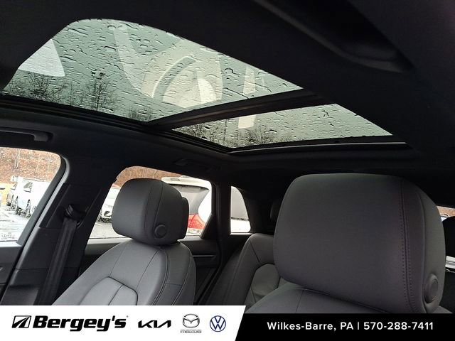 Used 2020 Audi Q3 2.0T Premium Plus image 15