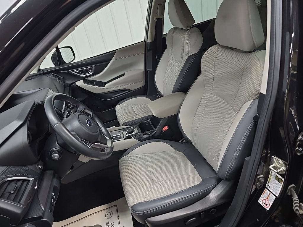 Used 2020 Subaru Forester Premium AWD/4WD image 30