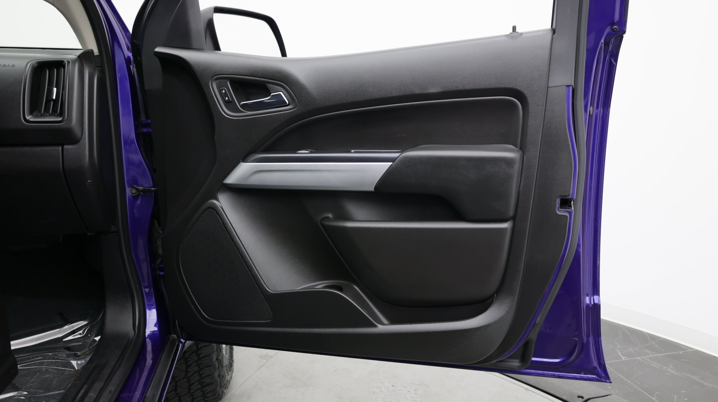 Used 2016 Chevrolet Colorado LT w/ Luxury Package, Chrome AWD/4WD image 30