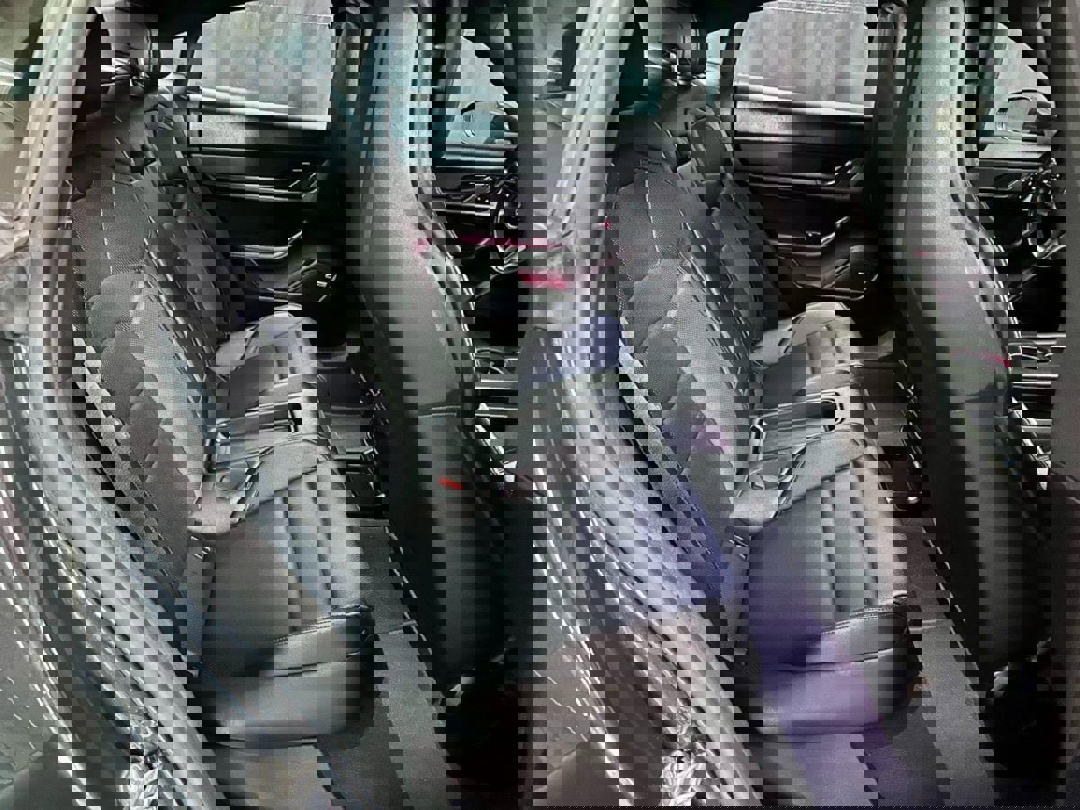 Used 2021 Porsche Taycan image 26