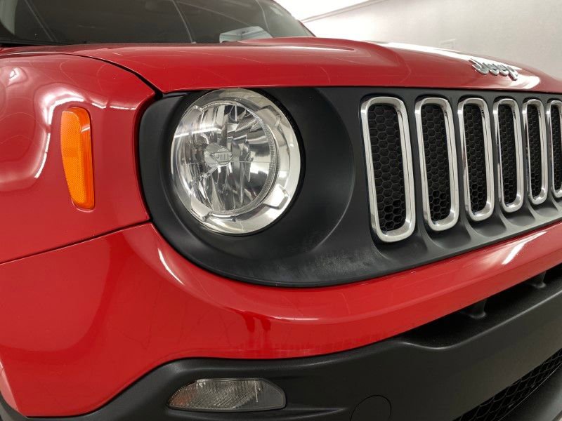 Used 2016 Jeep Renegade Latitude w/ Cold Weather Group image 25