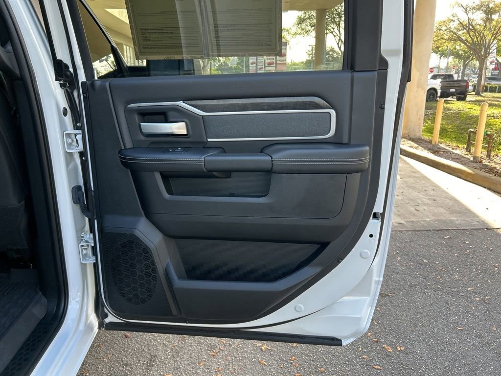 Used 2022 RAM 3500 Big Horn w/ Night Edition image 34