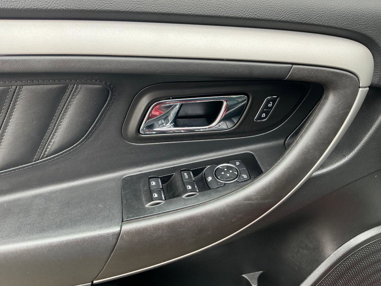 Used 2016 Ford Taurus SEL w/ Equipment Group 201A image 15