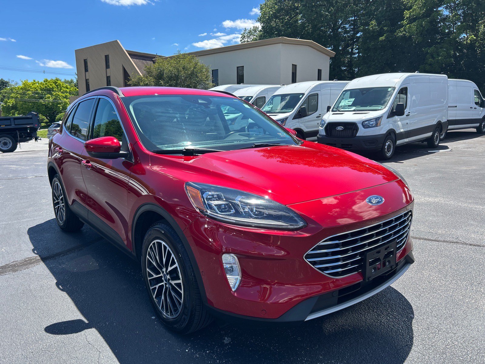 Certified 2022 Ford Escape Titanium w/ Titanium Premium Package FWD image 3
