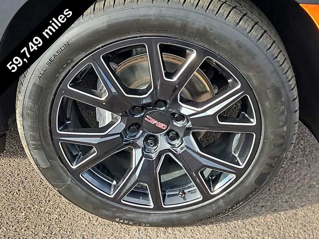 Used 2021 GMC Yukon Denali w/ Denali Ultimate Package image 3