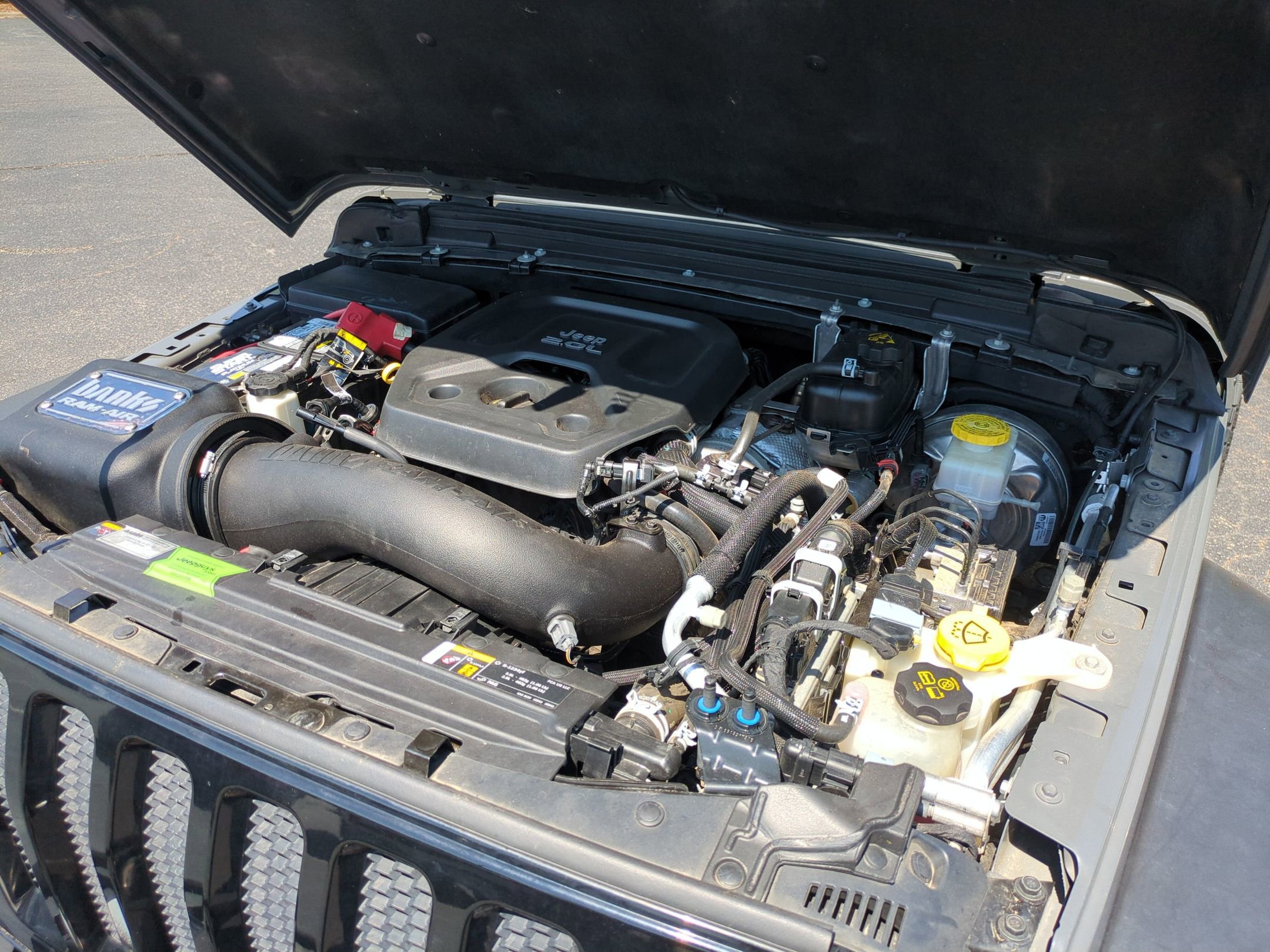Used 2021 Jeep Wrangler Sport AWD/4WD image 32