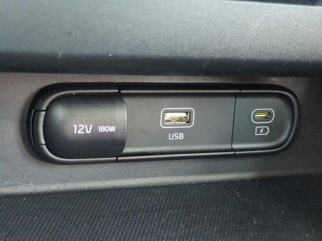 Used 2024 Kia Seltos EX image 23