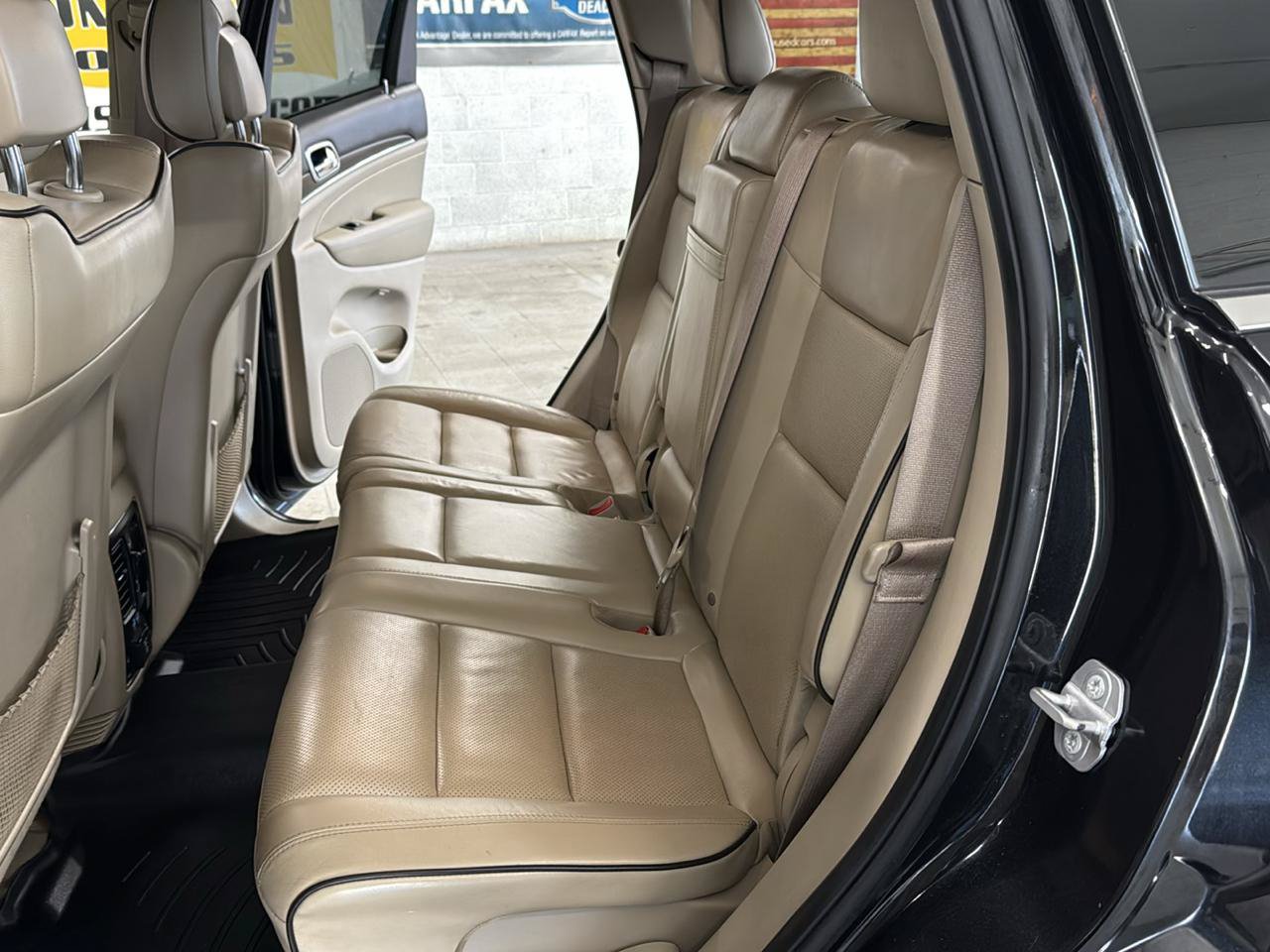 Used 2015 Jeep Grand Cherokee Overland AWD/4WD image 33