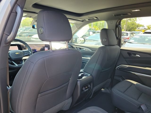 Certified 2026 Chevrolet Traverse LT w/ Sun and Wheel Package FWD image 13