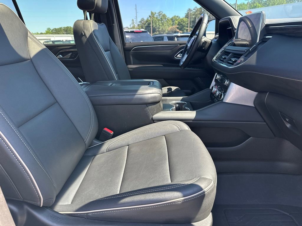 Used 2022 GMC Yukon SLT w/ SLT Premium Package AWD/4WD image 14
