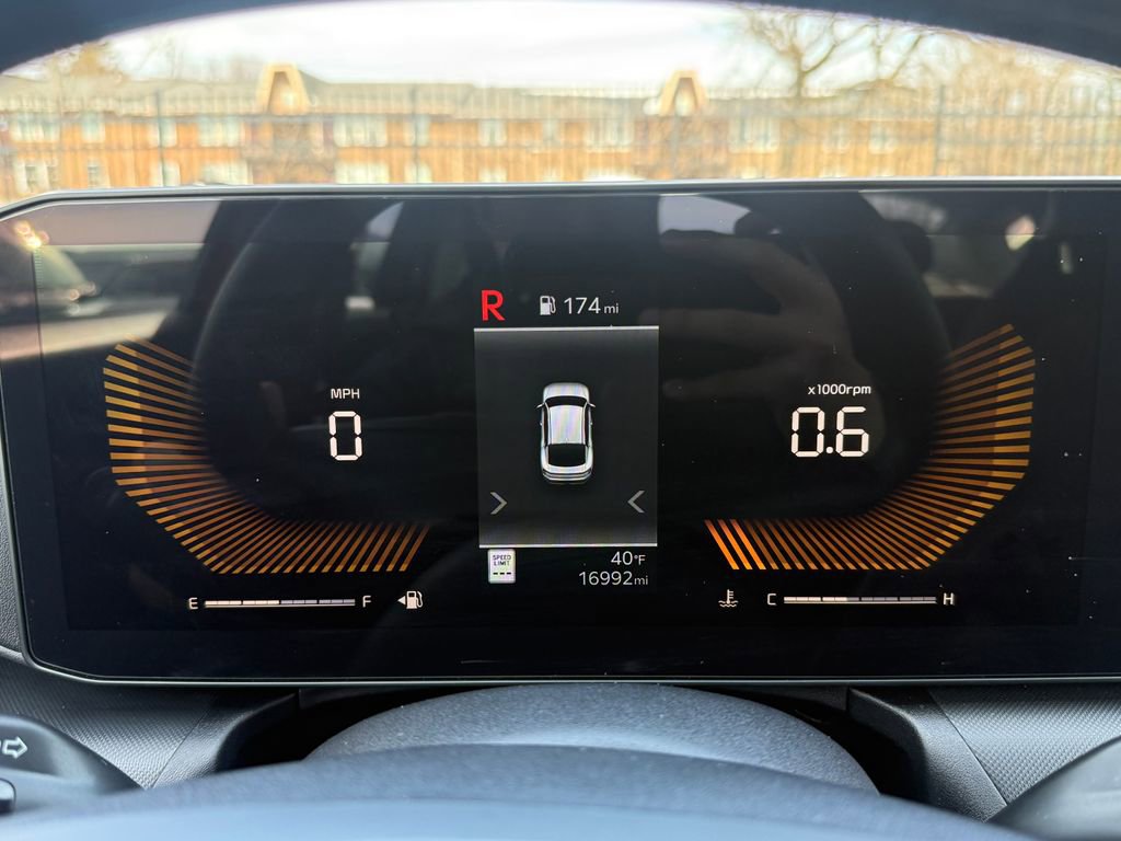 Used 2025 Kia K4 LXS image 23