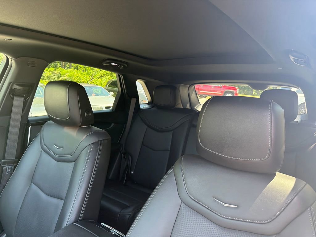 Certified 2023 Cadillac XT5 Premium Luxury w/ Technology Package AWD/4WD image 2