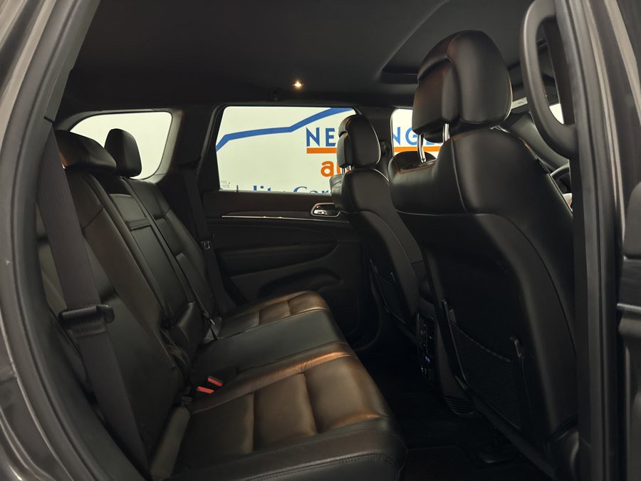 Used 2020 Jeep Grand Cherokee Limited AWD/4WD image 16