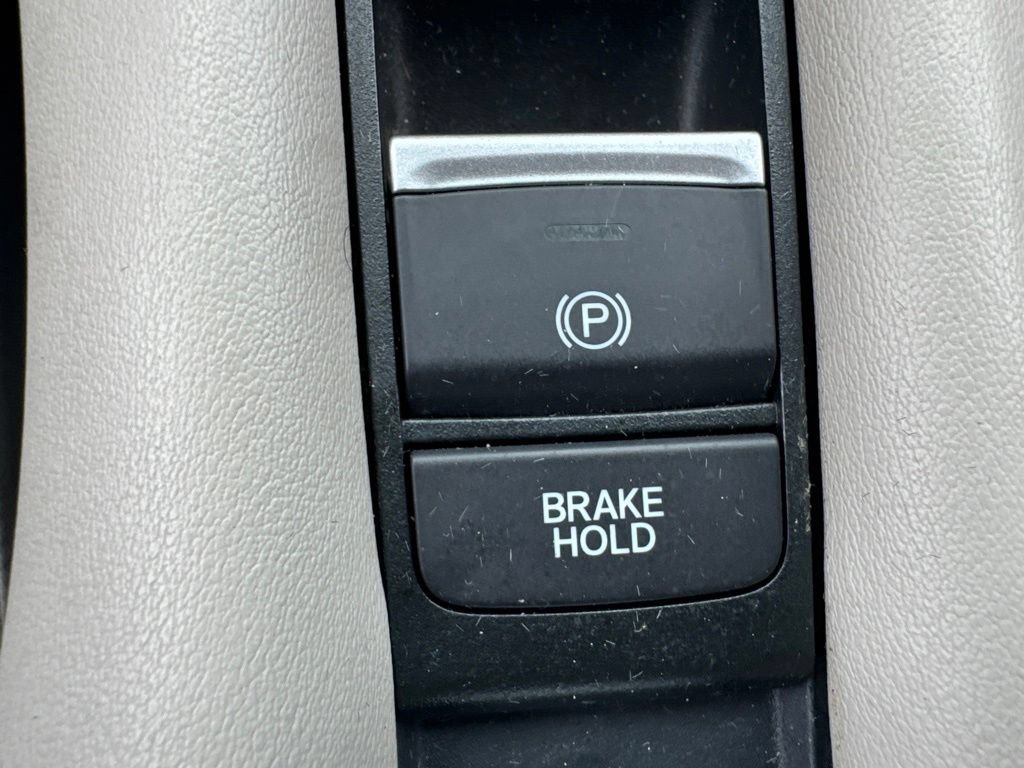 Used 2025 Honda HR-V LX image 20