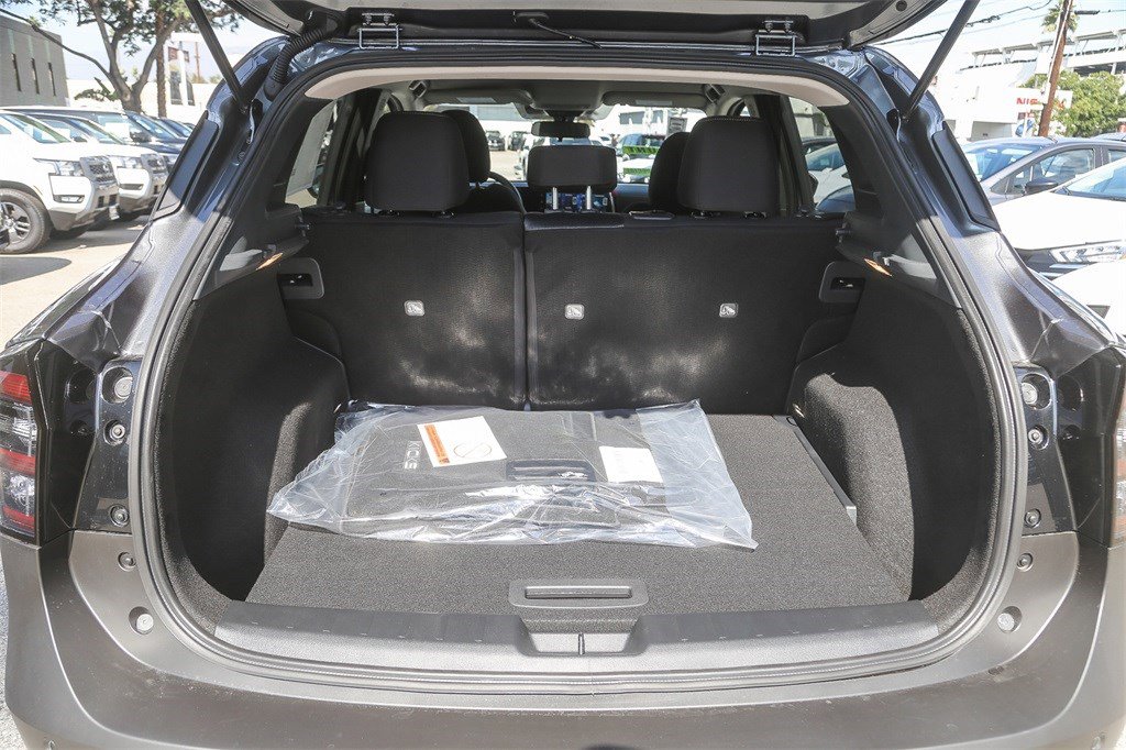 New 2026 Nissan Kicks SV w/ Charging Package image 11