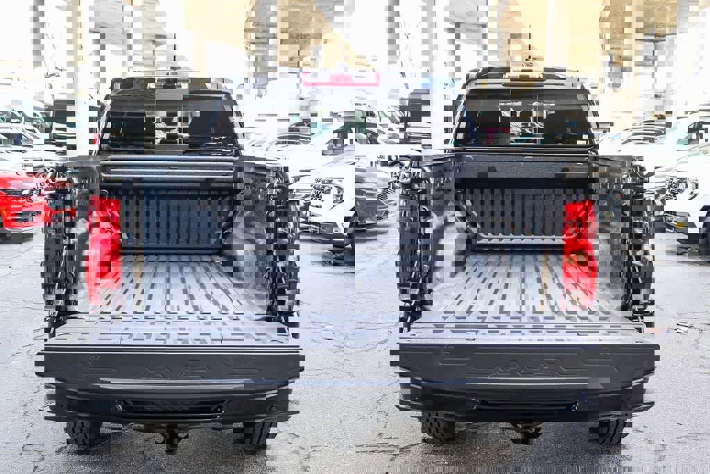 Used 2024 Chevrolet Colorado LT w/ LT Convenience Package image 26