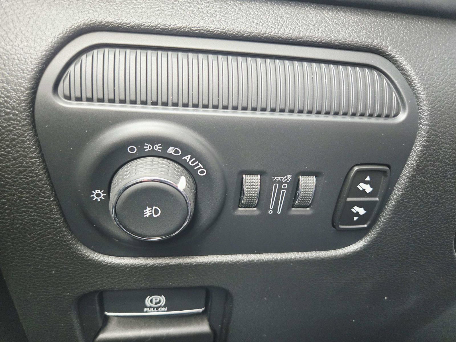 Used 2024 Jeep Wagoneer Series II w/ Convenience Group I AWD/4WD image 42