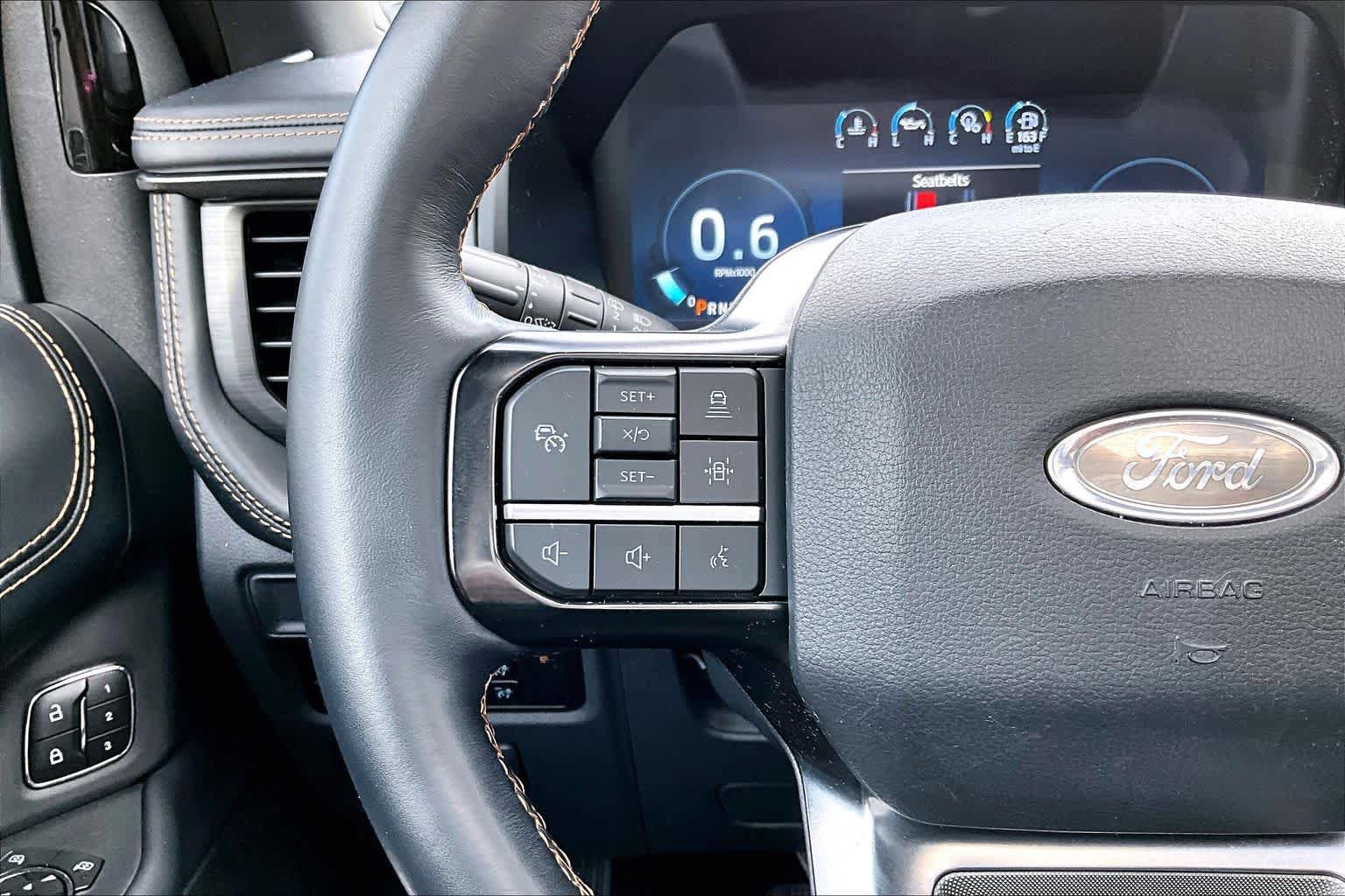 Used 2023 Ford Expedition Platinum image 24