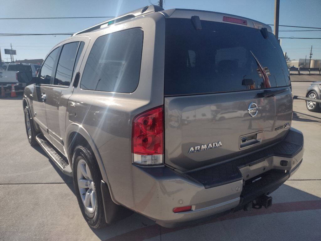 Used 2009 Nissan Armada SE w/ Drivers Preferred Pkg image 2