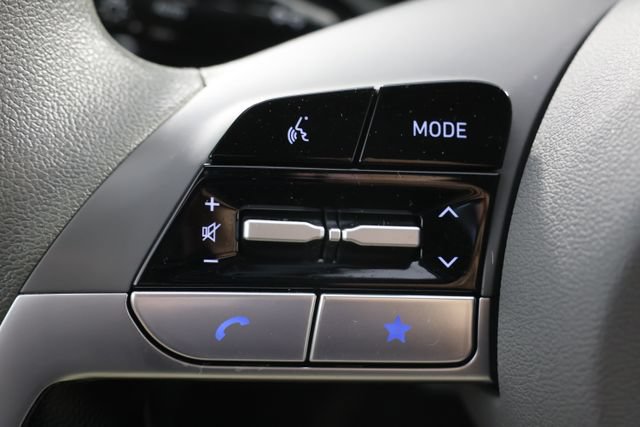 Certified 2024 Hyundai Elantra SE FWD image 11