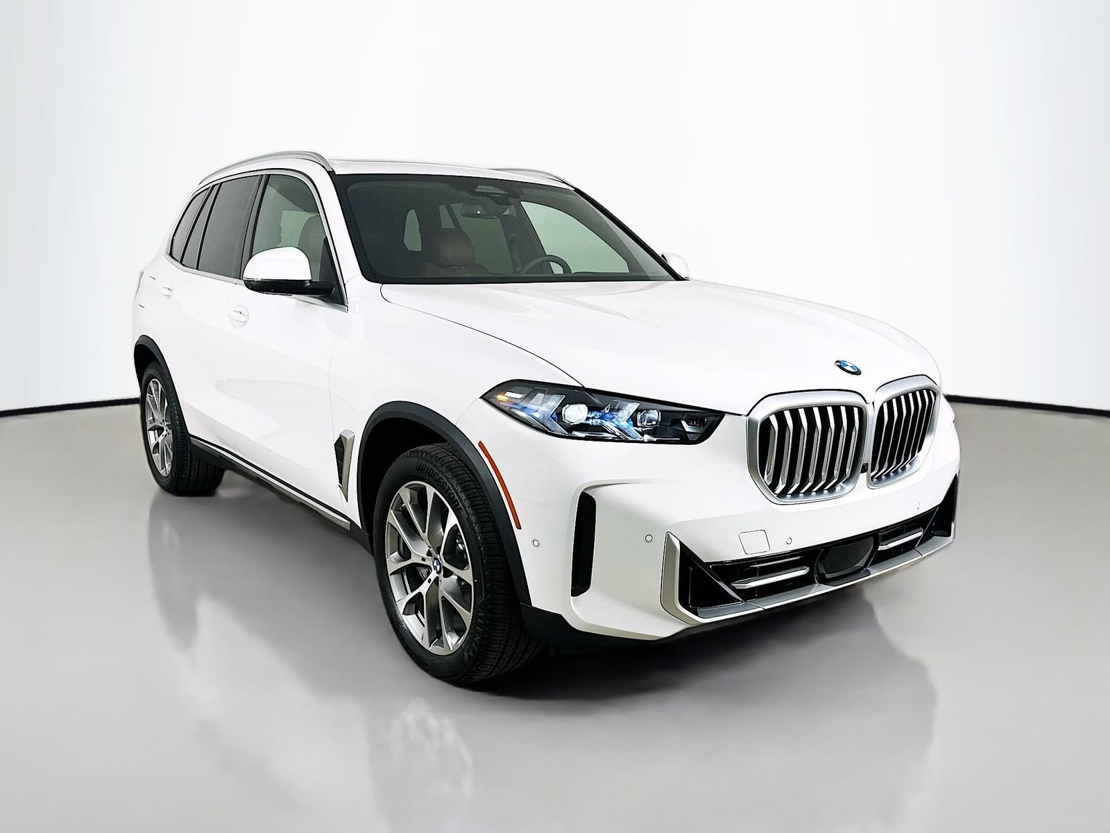 New 2026 BMW X5 xDrive40i w/ Executive Package AWD/4WD image 3