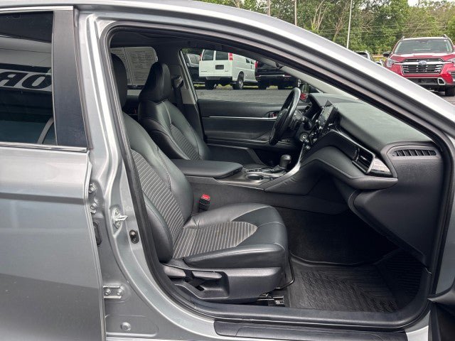 Used 2023 Toyota Camry SE AWD/4WD image 43