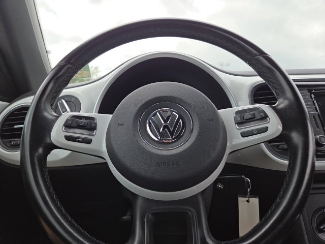 Used 2016 Volkswagen Beetle 1.8T SE FWD image 14
