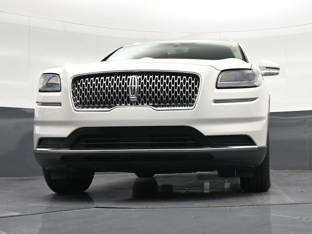 Used 2023 Lincoln Nautilus Reserve FWD image 31