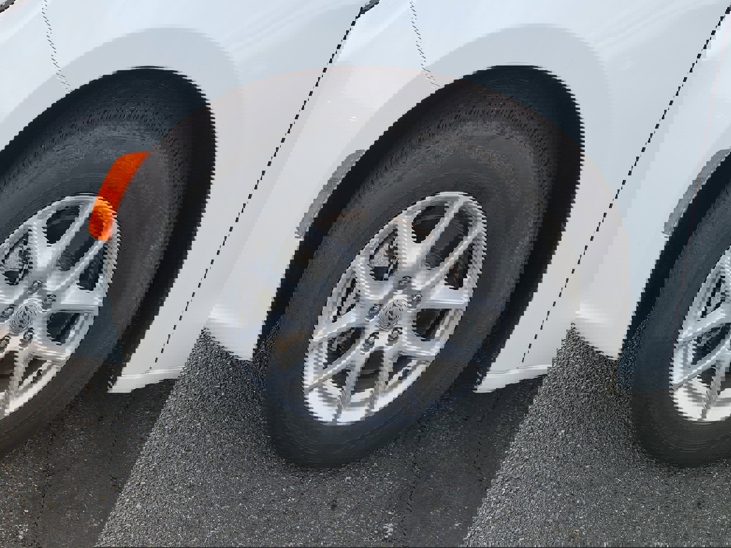 Used 2024 Chrysler Pacifica Touring-L image 7