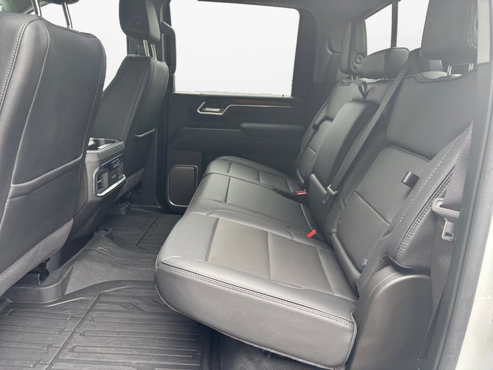 Certified 2025 GMC Sierra 3500 Denali w/ Denali Reserve Package AWD/4WD image 13