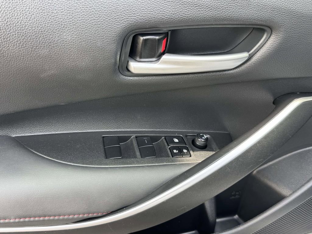 Used 2023 Toyota Corolla SE FWD image 17