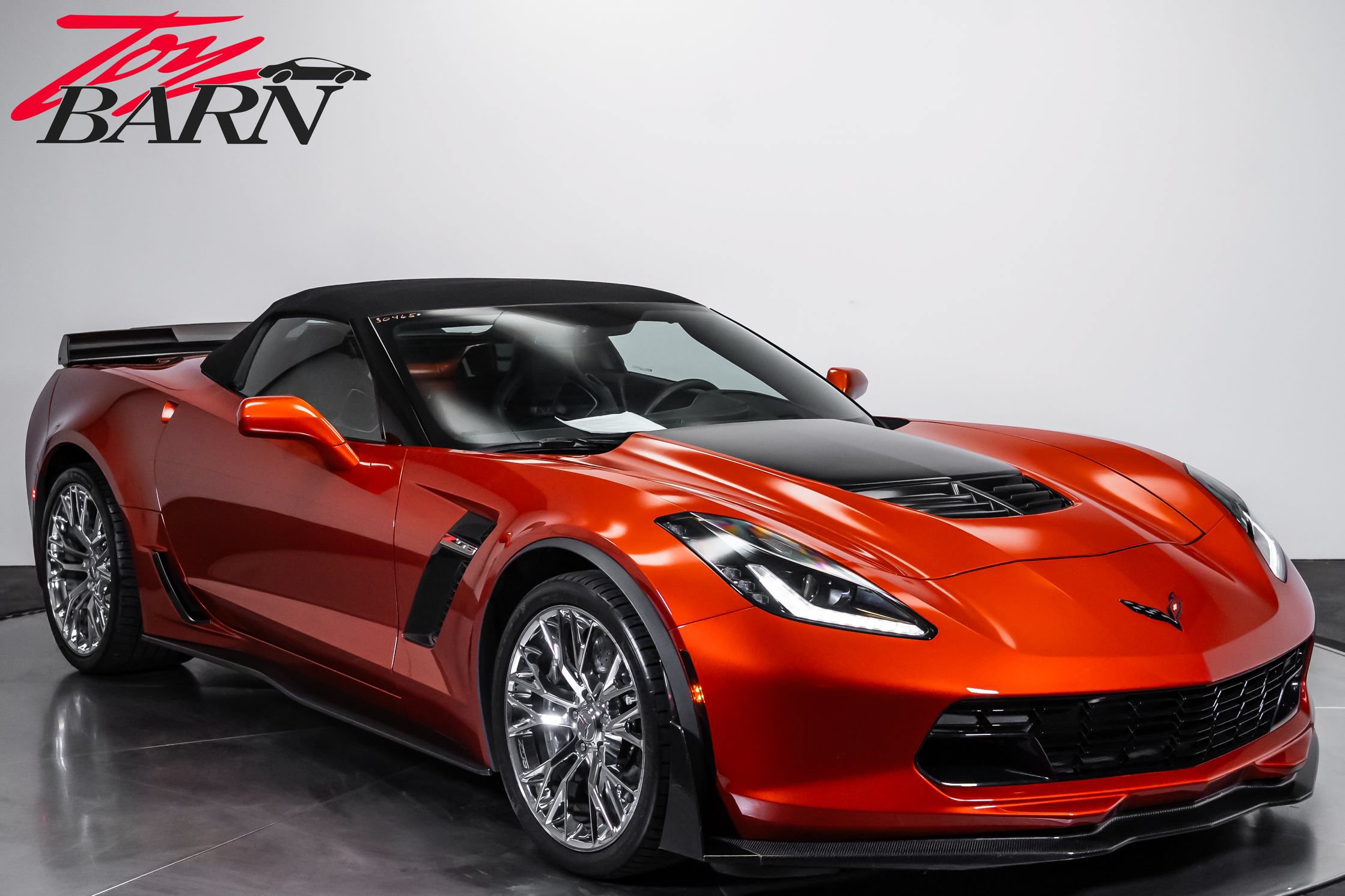 Used 2015 Chevrolet Corvette Z06 w/ 3LZ Preferred Equipment Group RWD image 15