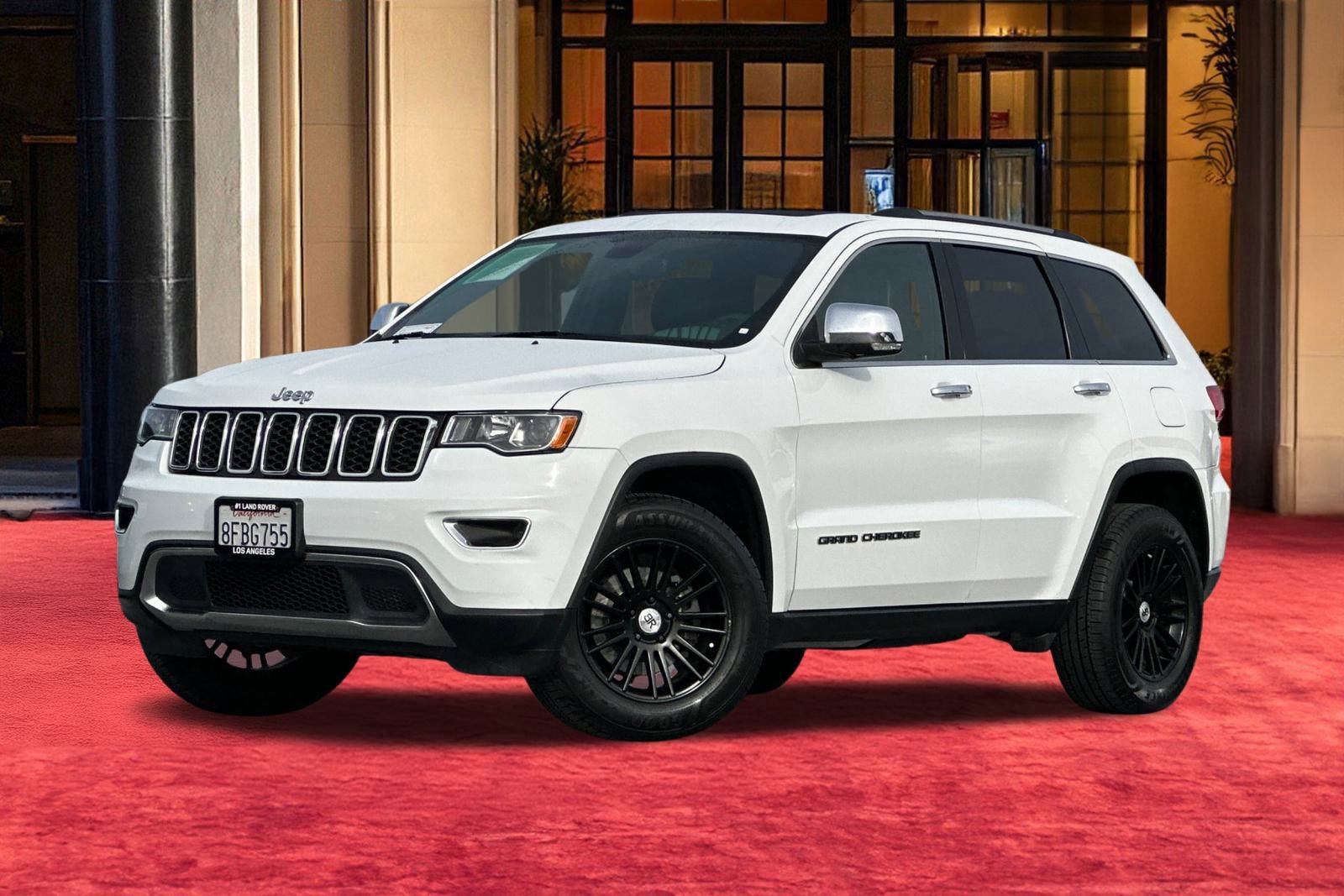 Used 2018 Jeep Grand Cherokee Limited image 2