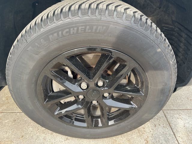 Certified 2024 Jeep Grand Cherokee L Laredo w/ Luxury Tech Group I image 8